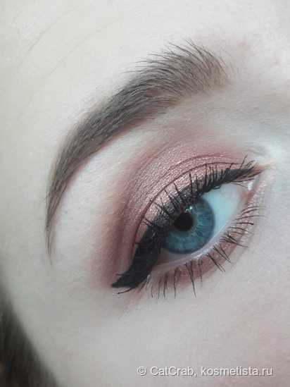 Не побоюсь этого слова - идеальный лайнер Clinique Pretty Easy Liquid Eyelining Pen #01 black