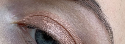 Eye Tint от Giorgio Armani vs. Lid Lingerie Eye Tint от Nyx. В поисках бюджетной замены знаменитым теням. Ностальгии пост