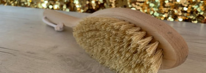 Подготовка тела к лету. Бюджетные помощники, самодельный скраб и щётка для сухого массажа. Часть 1