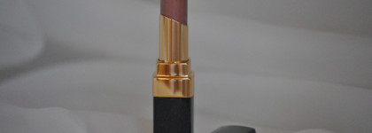 Rouge Coco Flash в оттенке 54 Boy от Chanel