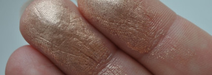 Золотой цветок моей коллекции - хайлайтер Lustre Highlighter от Revolution Pro в оттенке Pink Rose