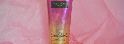 Уход за телом от Victoria’s Secret с божественным ароматом. Love Addict, Pure Seduction, Velvet Petals - нежное молочко и ароматные спреи