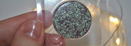 Потрясающие спарклы от Bernovich - настолько красивых переливов я ещё не встречала! Оттенки 13,14, 21,23