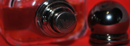 Аромат первой встречи с любимым человеком. Emporio Armani Stronger With You Intensely для мужчин