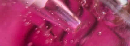 Отличное ухаживающее масло для губ High Gloss Pink Coconut серии PINK от Victoria's Secret