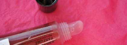 Блески для губ от Victoria's secret: Apple Tarte Flavored Lip Gloss и Unconditional Color Shine Lip Gloss