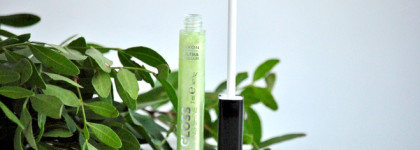 Бюджетные блески для губ с салатовым переливом: Avon и Absolute New York