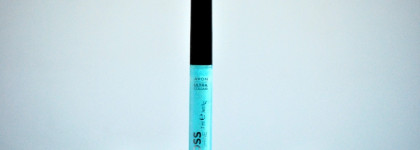 Бюджетные блески для губ с голубым переливом: Avon, Estrade, Beauty Bomb