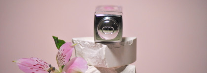 Питательное масло для губ Addict lip glow oil от Dior