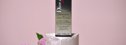 Питательное масло для губ Addict lip glow oil от Dior
