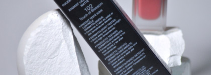 Люксовое недоразумение: Жидкая помада с эффектом матового покрытия Clé De Peau Beauté Rouge liquide lumineux mat 102 Touch of Blossom