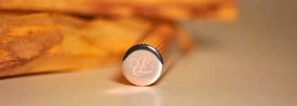 Новая линейка сияющих помад Estee Lauder Pure Color Explicit Slick Shine Lipstick. Оттенок 404 no tomorrow. Красивое, но жадное