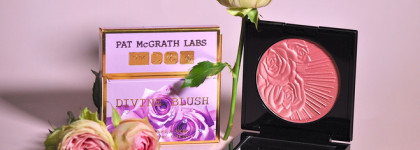 Pat Mcgrath Labs Divine blush в оттенке Nymphette. Милейшая розовая нежность