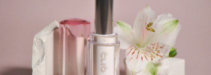 Мило, но не без недостатков: бальзам-блеск для губ с ароматом персика Crystal Glam Balm 01 Honey Peach от Clio