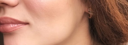 Дорогое сияние от Chanel Poudre Lumiere в оттенке 10 Ivory Gold