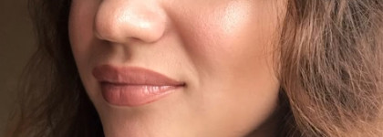 Дорогое сияние от Chanel Poudre Lumiere в оттенке 10 Ivory Gold