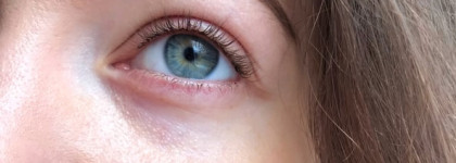 Придание свежести взгляду с помощью консилера от Clarins Instant Concealer SPF15 оттенок 01