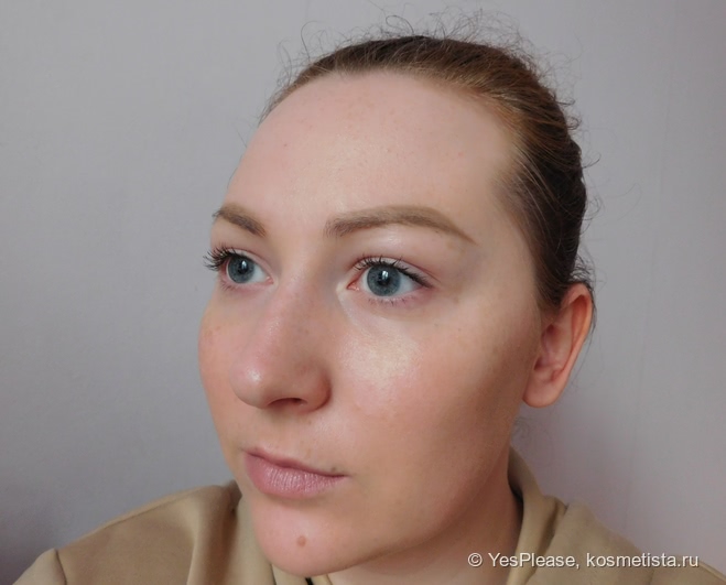 Тональные основы Revlon Colorstay Makeup 24hrs Wear Normal/Dry в оттенках 200 и 220
