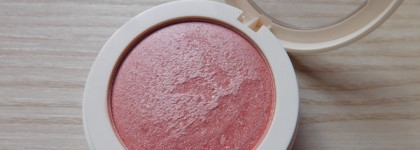 Косметика из магазинчика Miniso: румяна 1+1 Radiance Boosting Blusher и рассыпчатая пудра 1+1 Matte Loose Setting Powder