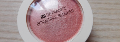 Косметика из магазинчика Miniso: румяна 1+1 Radiance Boosting Blusher и рассыпчатая пудра 1+1 Matte Loose Setting Powder