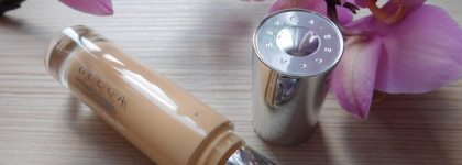 Тональная основа Becca Ultimate Coverage 24 Hour Foundation