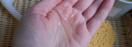 Любимые средства по уходу за лицом с ванной полочки