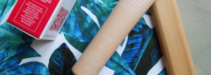 Новинка: Clarins Everlasting Concealer в оттенке 01. Сравнение со старой версией