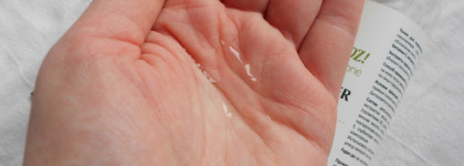 Пенка для умывания для нормальной кожи и тоник с Ана-Кислотами для нормальной и сухой кожи от Organic Zone