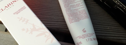 Clarins Calm-Essentiel Soothing Emulsion: Бережный уход и увлажнение