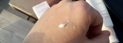 Clarins Calm-Essentiel Soothing Emulsion: Бережный уход и увлажнение