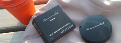 Пудровый хайлайтер Sexy Powder Highlighter Diamond от Romanovamakeup