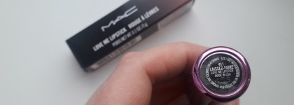 Не могу разобраться в чувствах | Губная помада MAC Love Me Lipstick в оттенке 411 Laissez-Faire