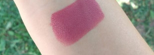 Комфортные красавицы в деле! Матовая Hot plum и суперпигментированная Blushing beauty