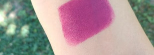 Комфортные красавицы в деле! Матовая Hot plum и суперпигментированная Blushing beauty