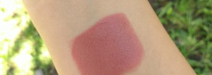 И снова они! Беспроблемные и красивые помады Mark «Взрыв цвета» от Avon в оттенках Rosyoutlook и Bright nectar