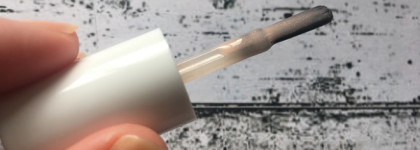 Лак для ногтей Essie "Threat&Love", оттенок №2. Сильнейшее сочетание прочности и цвета в одном флаконе