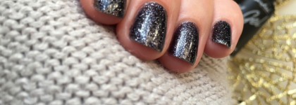 Звездная россыпь на ногтях вместе с гель-лаком In'Garden X-gel №103