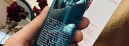 Актуально всегда! Интенсивно увлажняющий спрей для лица Clarins Hydra Essentiel Hydrating Multi-Protection Mist