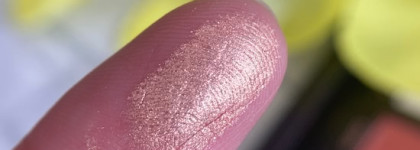 Уже не новинка, но потрясающего качества палетка от Anastasia Beverly Hills (коллаборация с Jackie Aina)