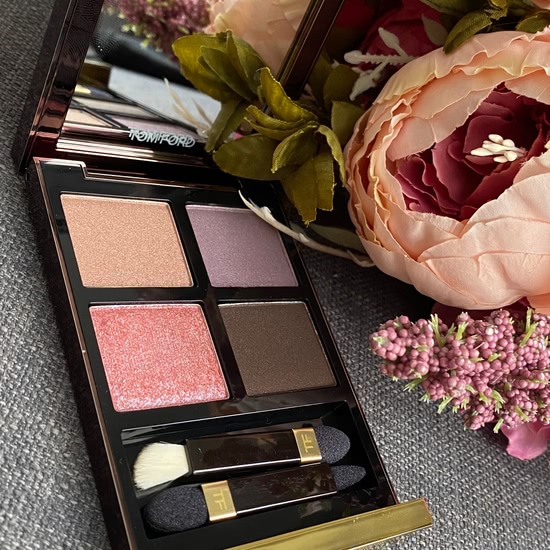 Изысканная палетка в лиловой гамме Tom Ford eye color quad Pretty Baby