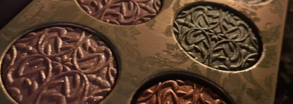 Mac Feast Your Eyes Tempting Fate palette.Осенний хит с магическим сиянием