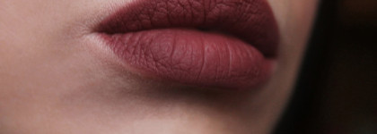 Ciaté London: Liquid Velvet. Матовая помада, которая увлажняет - правда или вымысел? (Оттенок Ciamll006, Pin Up — Berry)