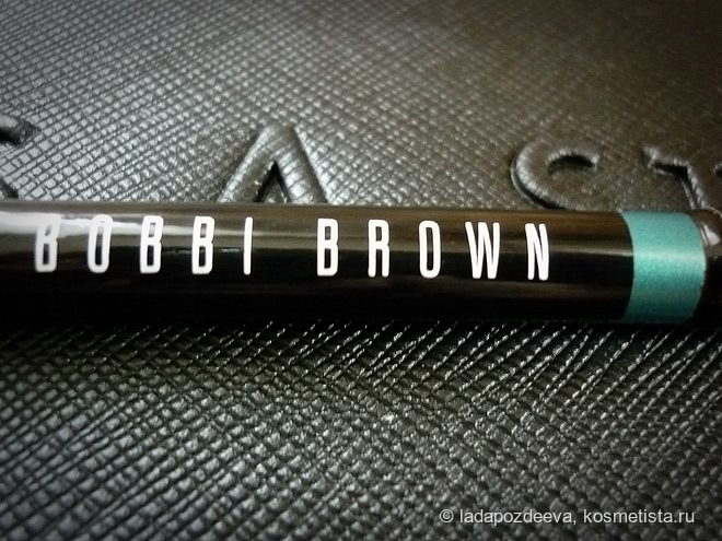 Карандаш для глаз от Bobbi Brown, smokey eye kajal liner в оттенке Pacific