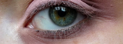 Пресованные тени для век от Shu Uemura Eyeshadow в оттенке M light pink 136 - любимый цвет сказочных единорогов