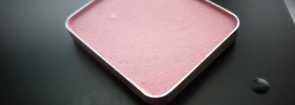 Пресованные тени для век от Shu Uemura Eyeshadow в оттенке M light pink 136 - любимый цвет сказочных единорогов