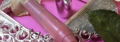 Clinique Chubby Plump & Shine увлажняющий блеск для губ. Нежный нюд оттенок 01 Normous Nude