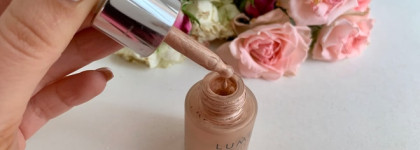 Естественный макияж с хайлайтером и ухаживающей сывороткой с тонирующим эффектом Lumene invisible illumination