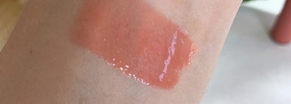 Минеральный блеск для губ Mac Mineralize lipglass в оттенке Lovingly Yours