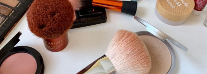 Мои волшебницы! Кисти Bourjois, Real Techniques, спонж dermablend Vichy