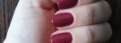 Мое понимание цвета Red Pear по Pantone. Kiko Milano Power Pro Nail Laquer в оттенке 077 Persian Red